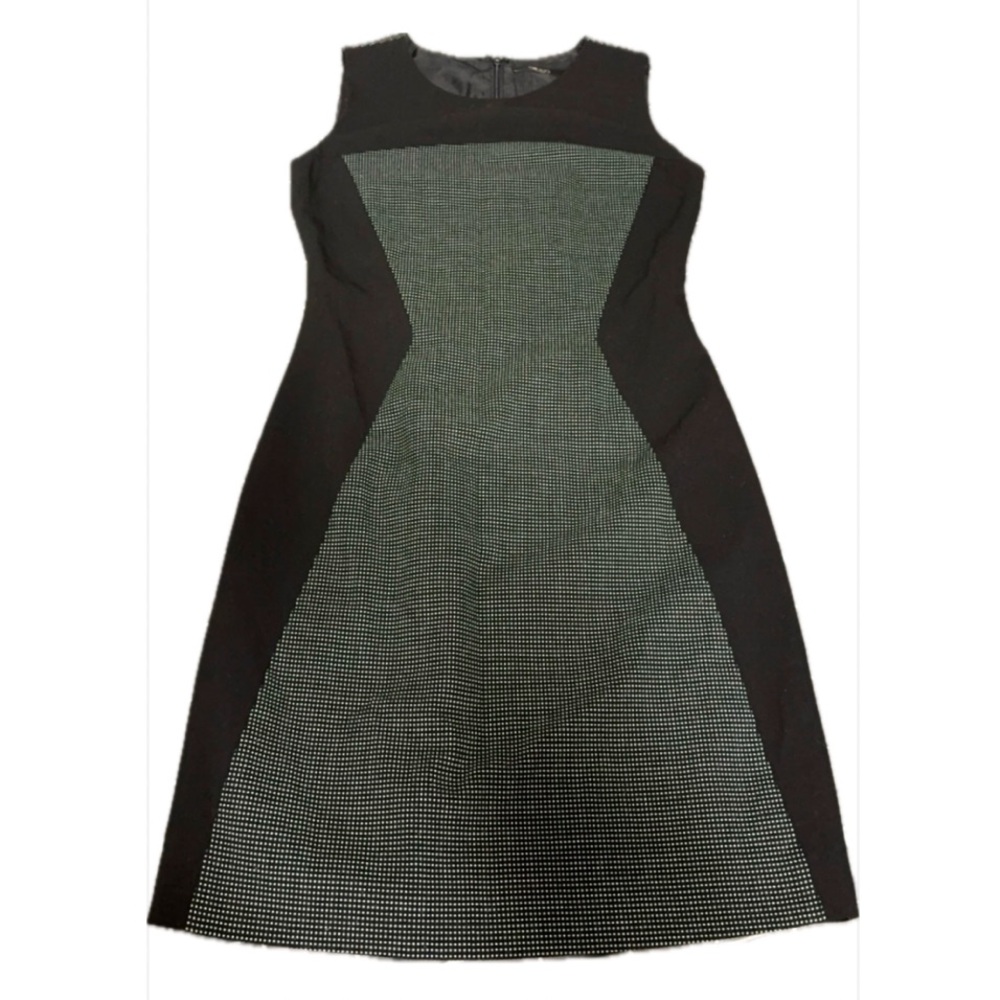G2000 black and white polka dots sleeveless sheath dress